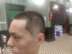 -海文先生国潮烫染男士理发馆