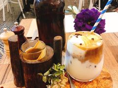 -FLOVIE FLORIST CAFE