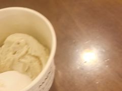 -MADO冰淇淋咖啡馆(淘金店)