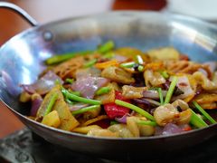 -胡子饮食店