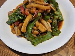 -俭寨大盘鸡·手抓肉·烧烤新疆菜(乌苏路店)