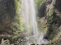 -龙水峡地缝景区