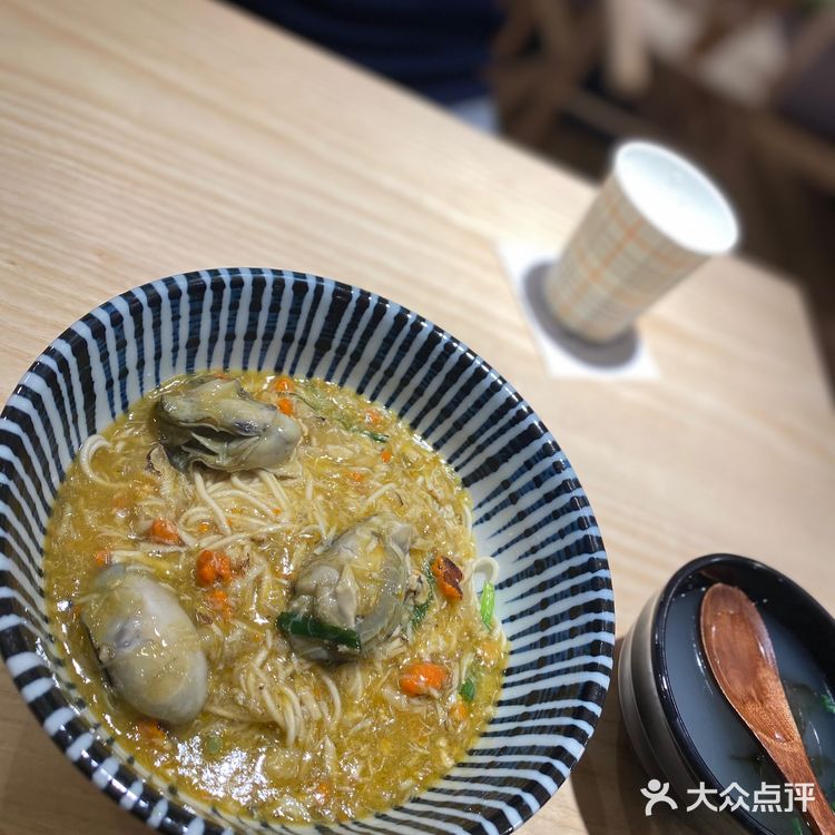 真的鲜美可口，非常好吃～周末晚上来的