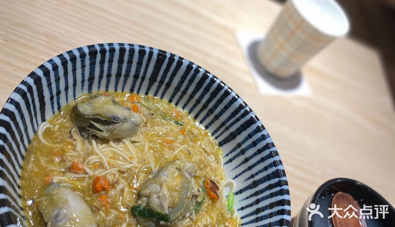 真的鲜美可口，非常好吃～周末晚上来的