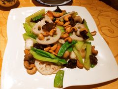 荷塘双秀炒腰果-老廣食堂(区庄店)