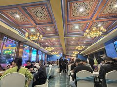 -乡村馕坑肉·烧烤·新疆菜·本地人更爱吃(阿勒泰首店)