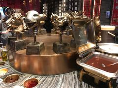 -新哥老官·畅吃123·美蛙世界(苏宁广场店)