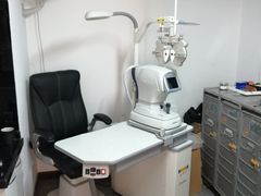 -目艮眼镜SHOWROOM(品牌集合店)