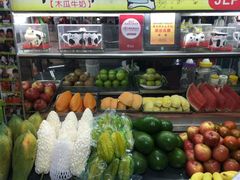 -六合夜市