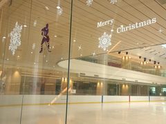 -陈露国际冰上中心(天津嘉里汇店)