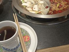 菌汤鸳鸯锅-沸炉重庆老火锅(军事博物馆店)