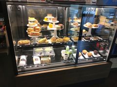 面包甜点陈列柜-星巴克(北京新辰里亚运村店)