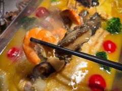 -鸣记脆皮烤鱼·海鲜烤鱼(三八广场店)