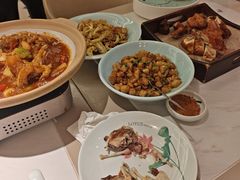-荷花亭·湖北融合菜(中商广场店)