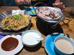 -蒙亨·手把肉·蒙古包文化主题餐厅(天恒广场店)