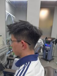 -尤司男士国潮理发馆