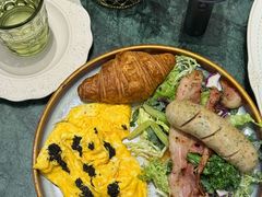 -秘密旅行Bonjour(黑金冠 江南西店)