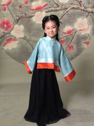 -盘子女人坊生日照·摄影馆(华强店)