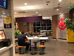 -麦当劳(莘松路芭比伦DT店)