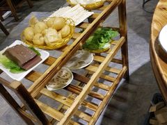 -地锅公社·现炒地锅鸡·地锅鱼·夜宵(罗锦路店)