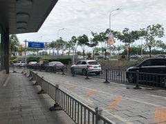 -世纪金源购物中心东区-停车场