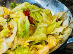 油渣莲白-情妹耙泥鳅·江湖川菜(科华店)
