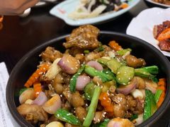 干锅牛蛙-柒园·三十年创意杭帮菜(龙湖滨江天街店)
