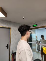 -即型男士理发工作室