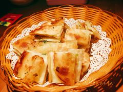 葱油饼-胖哥俩肉蟹煲(五道口店)