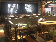 -洪氏嗨捞·广东猪肚鸡·椰子鸡火锅(西咸万象城店)