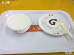 原味奶酪+红豆沙奶卷-三元梅园(团结湖店)