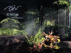 -Chom Cafe and Restaurant