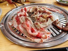 -牛信亭韩国料理·炭火烤肉(紫藤路店)