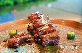 Crispy Pork Ribs with Osmanthus Wine