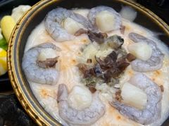 -老牌坊云南鱼豆花火锅(哈西万达店)