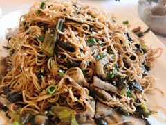 咸酸菜鱼蓉炒面-太子园林酒家