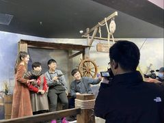-暴风岛沉浸式体验馆(百联世纪店)