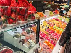 -每日新鲜水果吧(芮欧百货店)