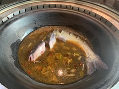 -铁锅炖灶台鱼老三炖鱼馆