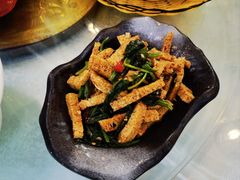 -马尔龙新疆饭店·清真(瑞景店)