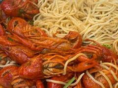 -老东镇啤酒屋海鲜加工·蒸汽海鲜·海鲜烧烤(台东店)