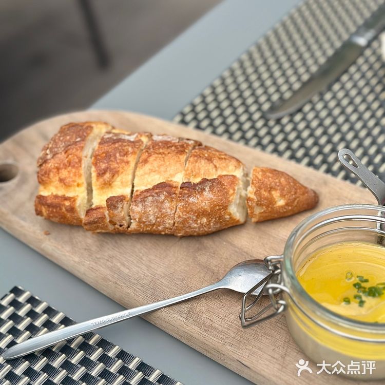 T骨牛排还不错，不过建议早点去！！！