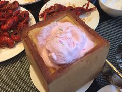 -满江红四季餐厅 · 国家五钻级酒家(新纪元大酒店店)