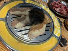-青瓦炭韩潮烤肉(花园道店)