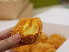 蟹黄酥松小贝-鲍师傅糕点(春熙路店)