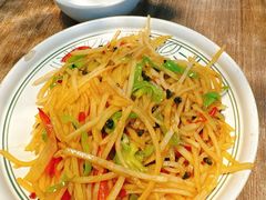 -云海肴·汽锅鸡·云南代表菜(浦江欢乐颂店)