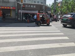 -晶牌烤鸭(延吉东路557弄小区店)