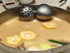 -肥仔文澳门猪骨煲(南京西路店)