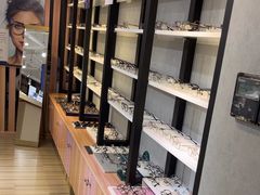 -瑞司视光眼镜·蔡司战略合作眼镜店(新街口店)