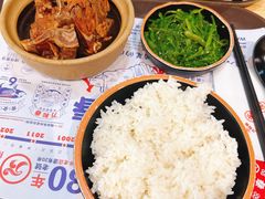 -万和春排骨砂锅米饭(新业广场店)